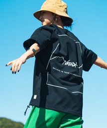 NANGA（ナンガ）の「【WEB先行予約】[NANGA ナンガ] 別注 ルーズフィット スクエアロゴバックプリント ドローコードTシャツ（Tシャツ/カットソー）」