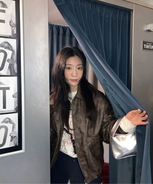 TUO（トゥオ）の「PUDDING BAG_GLOSSY SILVER（トートバッグ・レディース・シルバー・FREE）」の16枚目の写真