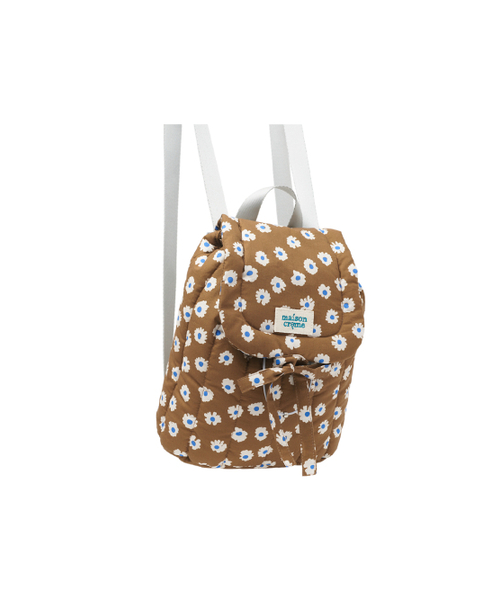 MAISON CREME（メゾンクレム）の「Pillow Backpack _ caramel（バックパック/リュック・レディース・ブラウン・FREE）」の4枚目の写真