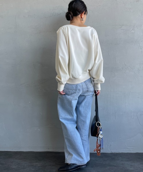 nenom（ネノム）の「[nenom/ネノム] ワンショルダードロストスウェット（スウェット・レディース・ブラウン/グレー/アイボリー/ブラック・F）」の13枚目の写真