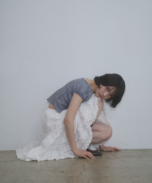 FEKETE(フェケテ)の「gingham 2way puff sleeve blouse / 2WAYパフスリーブブラウス(シャツ/ブラウス・レディース・ネイビー/ホワイト/ピンク/ブラック・LARGE/MEDIUM/SMALL)」の7枚目の写真