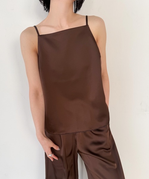 select MOCA by son(セレクトモカバイソン)の「マットサテンスクエアキャミソール【セットアップ対応】【by SON】(キャミソール・レディース・ブラウン/アイボリー/ブラック・FREE)」の20枚目の写真