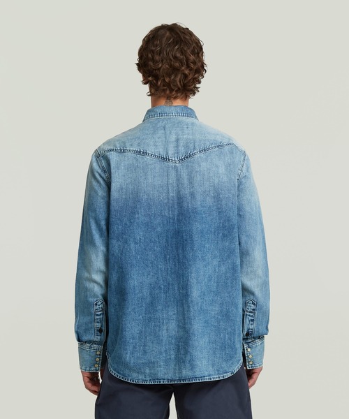 G-STAR（ジースター）の「DAKOTA REGULAR SHIRT/ヴィンテージライククラシックディテールデニムシャツ（シャツ/ブラウス・メンズ・インディゴブルー・MEDIUM/LARGE/SMALL）」の2枚目の写真