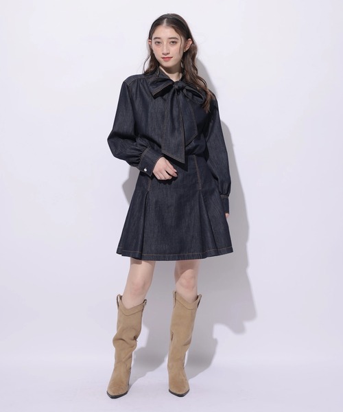 新品未使用タグ付き　リランドチュール　デニムボウタイミニワンピース　紺　M Rirandture（リランドチュール）の「デニムボウタイミニワンピース