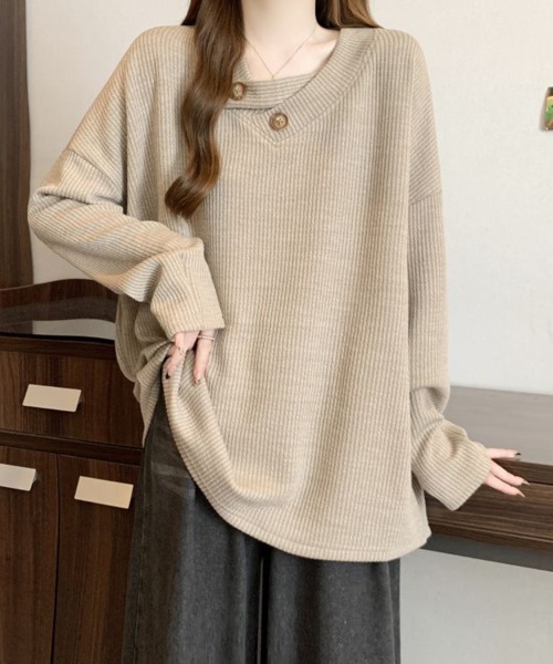 SallyLunn(サリーラン)の「ボタンアクセントリブオーバートップス(Tシャツ/カットソー・レディース・ベージュ/スミクロ/グレー・MEDIUM/LARGE)」の1枚目の写真