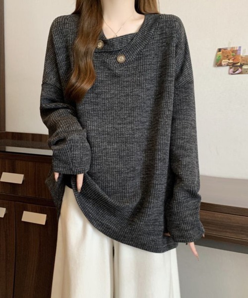 SallyLunn(サリーラン)の「ボタンアクセントリブオーバートップス(Tシャツ/カットソー・レディース・ベージュ/スミクロ/グレー・MEDIUM/LARGE)」の2枚目の写真