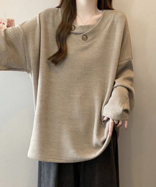 SallyLunn(サリーラン)の「ボタンアクセントリブオーバートップス(Tシャツ/カットソー・レディース・ベージュ/スミクロ/グレー・MEDIUM/LARGE)」の7枚目の写真