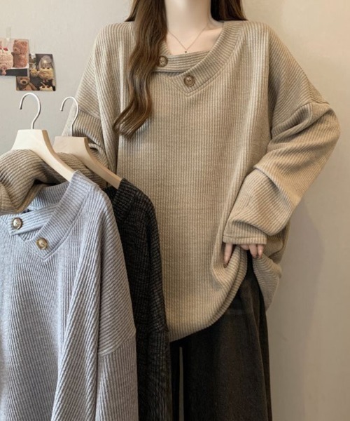 SallyLunn(サリーラン)の「ボタンアクセントリブオーバートップス(Tシャツ/カットソー・レディース・ベージュ/スミクロ/グレー・MEDIUM/LARGE)」の9枚目の写真