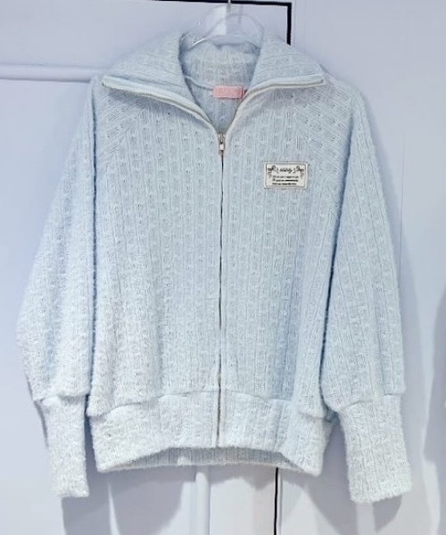 lilLilly（リルリリー）の「ジップニットジャケット（ニット/セーター・レディース・ホワイト/ブルー・FREE）」の4枚目の写真