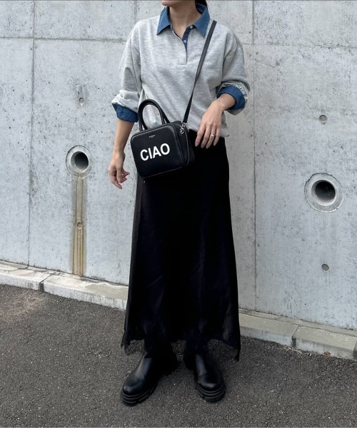 ANGIE(アンジー)の「デニム襟 ドッキング フェイクレイヤード スウェット トップス(スウェット・レディース・アイボリー/チャコール/ネイビー/ライトグレー・FREE)」の22枚目の写真