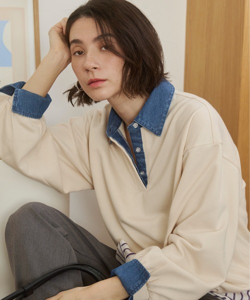 ANGIE（アンジー）の「デニム襟 ドッキング フェイクレイヤード スウェット トップス（スウェット・レディース・アイボリー/チャコール/ネイビー/ライトグレー・FREE）」の5枚目の写真