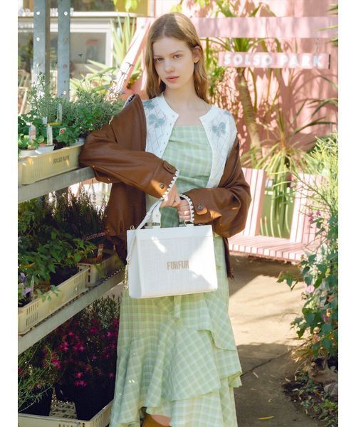 FURFUR（ファーファー）の「リボンビーズ刺繍アイレットカーディガン（カーディガン/ボレロ・レディース・ブラック/ホワイト/ライム・F）」の8枚目の写真