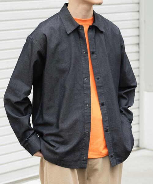 ITEMS URBANRESEARCH（アイテムズ アーバンリサーチ）の「スナップボタンデニムレギュラーカラーシャツ（シャツ/ブラウス・メンズ・ブルー/ネイビー/ブラック・LARGE/MEDIUM）」の5枚目の写真