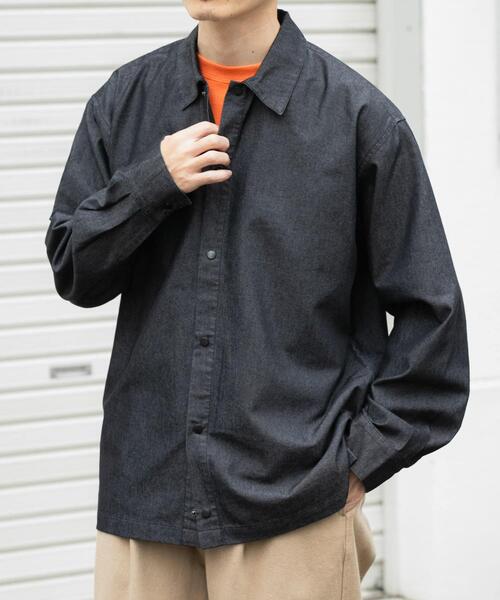 ITEMS URBANRESEARCH（アイテムズ アーバンリサーチ）の「スナップボタンデニムレギュラーカラーシャツ（シャツ/ブラウス・メンズ・ブルー/ネイビー/ブラック・LARGE/MEDIUM）」の7枚目の写真