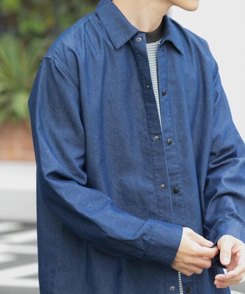 ITEMS URBANRESEARCH（アイテムズ アーバンリサーチ）の「スナップボタンデニムレギュラーカラーシャツ（シャツ/ブラウス・メンズ・ブルー/ネイビー/ブラック・LARGE/MEDIUM）」の12枚目の写真