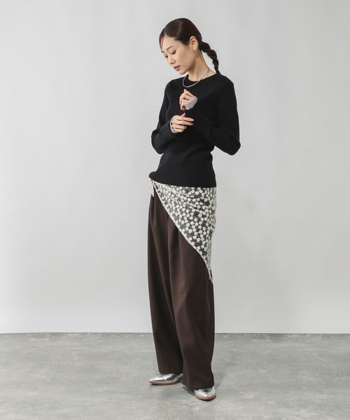 GLOBAL WORK（グローバルワーク）の「メルティ袖切り替えプルオーバー/638311（ニット/セーター・レディース・オフホワイト/ブラック/ダークブラウン/ライトグレー・MEDIUM/LARGE）」の14枚目の写真