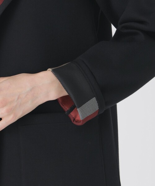 BLUE LABEL CRESTBRIDGE（ブルーレーベルクレストブリッジ）の「クレストブリッジチェックリバーシブルダンボールミディ丈コーディガン（その他アウター・レディース・パープル/ダークネイビー/ブラック・38）」の7枚目の写真