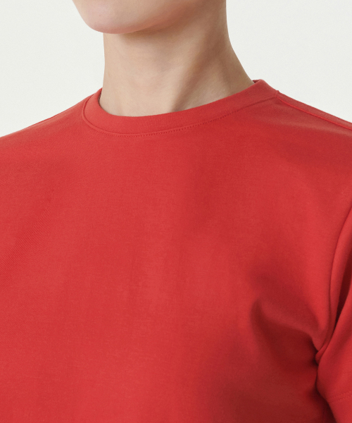 MUSINSA STANDARD WOMAN（ムシンサスタンダードウーマン）の「ウィメンズベーシッククルーネックTシャツ[レッド]（Tシャツ/カットソー・レディース・その他・MEDIUM/SMALL/X-SMALL/LARGE）」の3枚目の写真