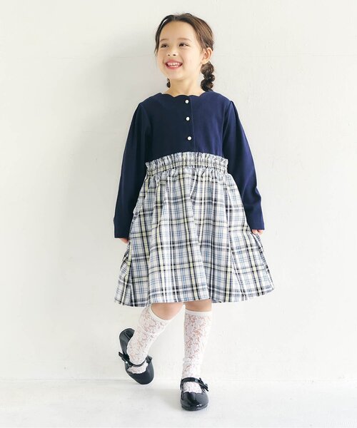 apres les cours（アプレレクール）の「フロントボタンドッキングワンピース_ジュニア対応（ワンピース・キッズ・ドット/チェック・140/130/120/110/100/90/80）」の3枚目の写真