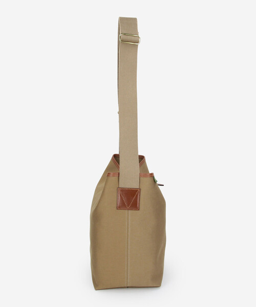 BRADY(ブレディー)の「Brady | ASHDOWN UNISEX(ショルダーバッグ・レディース・カーキ/ブラック・ONE)」の4枚目の写真