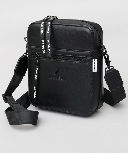 KANGOL(カンゴール)の「<A.M.S.別注> レザー調 ボックス型 ショルダーバッグ(ショルダーバッグ・メンズ・ブラック・FREE)」の2枚目の写真
