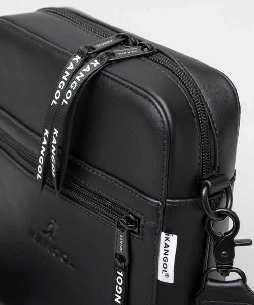 KANGOL(カンゴール)の「<A.M.S.別注> レザー調 ボックス型 ショルダーバッグ(ショルダーバッグ・メンズ・ブラック・FREE)」の9枚目の写真