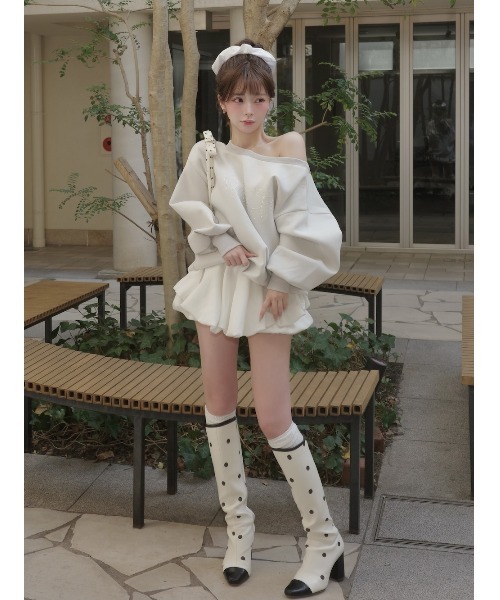 ♡*様 【最安値‼️】Darich バックリボンパールグラフィックスウェットプル バックリボンパールグラフィックスウェットプルオーバー（スウェット