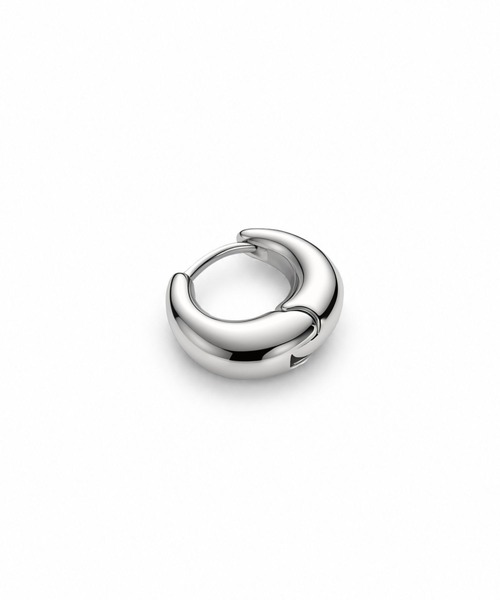 Lyvi(ライビィ)の「Rounded Bold Hoop Pierce / 金属アレルギー対応(ピアス(両耳用)・レディース・ゴールド/シルバー・FREE)」の7枚目の写真