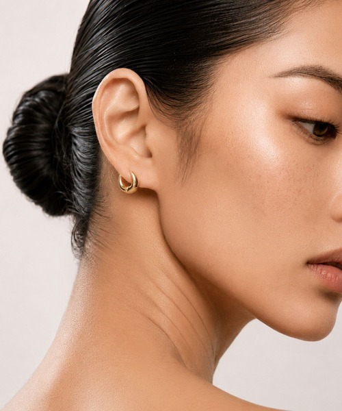Lyvi(ライビィ)の「Rounded Bold Hoop Pierce / 金属アレルギー対応(ピアス(両耳用)・レディース・ゴールド/シルバー・FREE)」の13枚目の写真