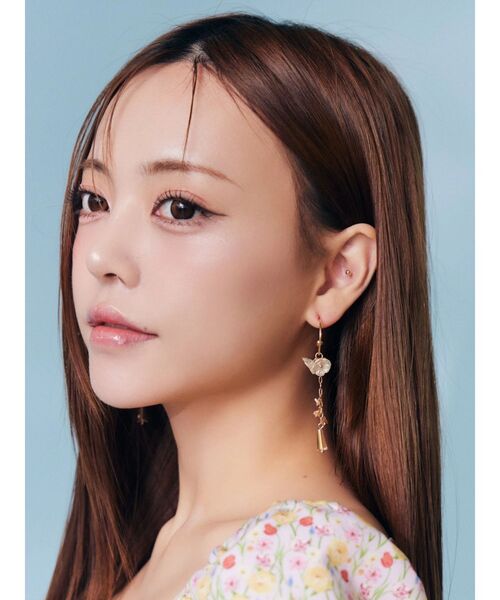 EATME（イートミー）の「ミニフラワーピアス（ピアス（両耳用）・レディース・ゴールド・FREE）」の2枚目の写真