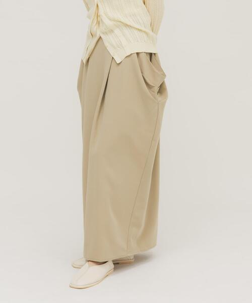 KBF（ケイビーエフ）の「ドレープタックスカート（スカート・レディース・ベージュ/チャコールグレー・ONE）」の3枚目の写真