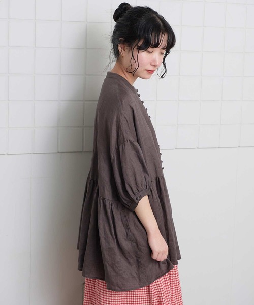 l'atelier du savon(アトリエドサボン)の「_麻のころころボタンBL(シャツ/ブラウス・レディース・ピンク/チャコールグレー/サックスブルー・FREE)」の12枚目の写真