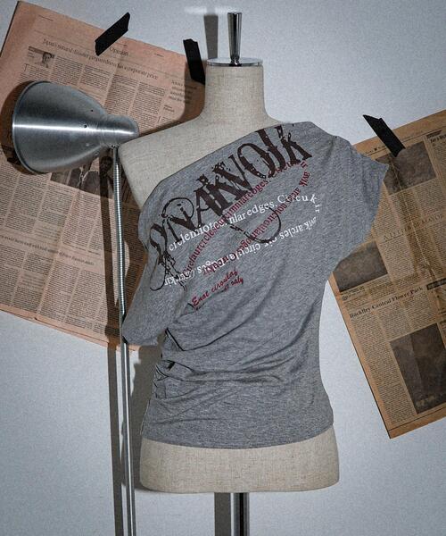 dispark(ディスパーク)の「DISPARK/ワンショルダーY2KグラフィックT(Tシャツ/カットソー・レディース・杢グレー/ブラック・FREE)」の3枚目の写真