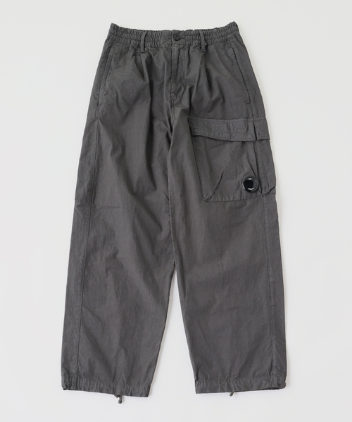 C.P. COMPANY(シーピーカンパニー)の「C.P.Company / シーピーカンパニー MICRO-REPS BOXY CARGO LENS PT(カーゴパンツ・メンズ・ブラック/ブラック系その他/グレー・46/44/48)」の3枚目の写真