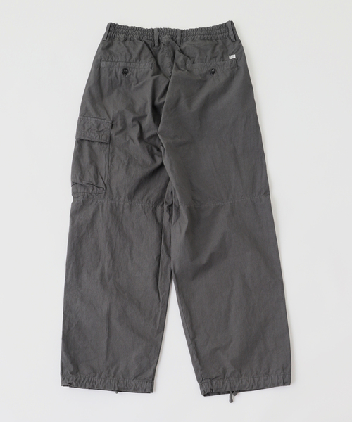 C.P. COMPANY(シーピーカンパニー)の「C.P.Company / シーピーカンパニー MICRO-REPS BOXY CARGO LENS PT(カーゴパンツ・メンズ・ブラック/ブラック系その他/グレー・46/44/48)」の4枚目の写真