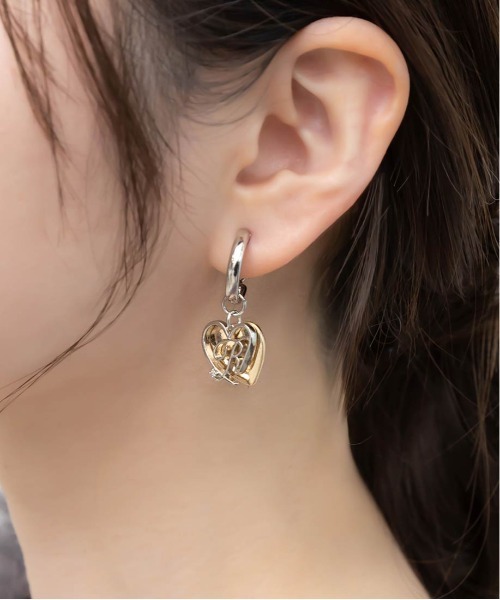 RANDA（ランダ）の「【Heart Collection】ハートフープイヤリング（イヤリング・レディース・シルバー/ゴールド・FREE）」の4枚目の写真