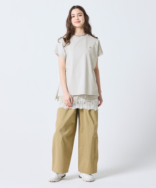 LACOSTE(ラコステ)の「【オンライン限定】LACOSTE オーバーサイズ フレンチスリーブ サイドスリット クルーネックTシャツ(Tシャツ/カットソー・レディース・オフホワイト/ダークアッシュ/ブラック/グレイッシュベージュ・FREE)」の10枚目の写真