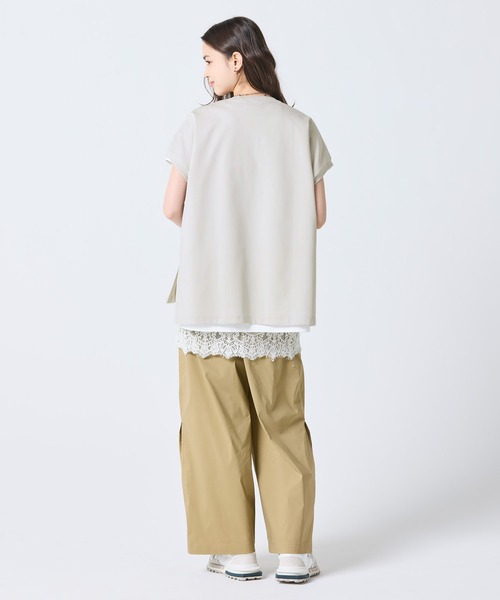 LACOSTE(ラコステ)の「【オンライン限定】LACOSTE オーバーサイズ フレンチスリーブ サイドスリット クルーネックTシャツ(Tシャツ/カットソー・レディース・オフホワイト/ダークアッシュ/ブラック/グレイッシュベージュ・FREE)」の13枚目の写真