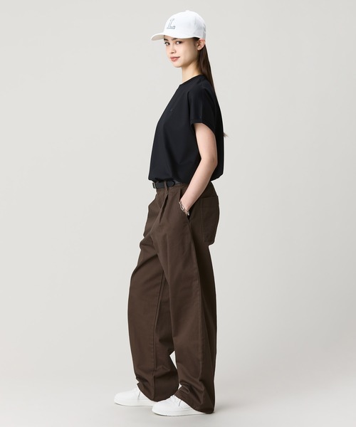 LACOSTE(ラコステ)の「【オンライン限定】LACOSTE オーバーサイズ フレンチスリーブ サイドスリット クルーネックTシャツ(Tシャツ/カットソー・レディース・オフホワイト/ダークアッシュ/ブラック/グレイッシュベージュ・FREE)」の21枚目の写真