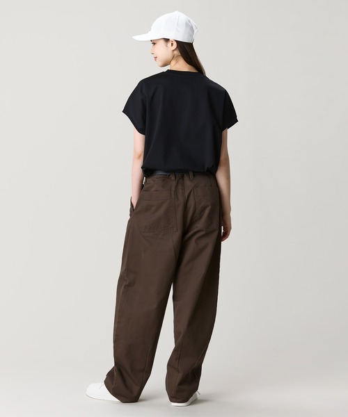LACOSTE(ラコステ)の「【オンライン限定】LACOSTE オーバーサイズ フレンチスリーブ サイドスリット クルーネックTシャツ(Tシャツ/カットソー・レディース・オフホワイト/ダークアッシュ/ブラック/グレイッシュベージュ・FREE)」の22枚目の写真