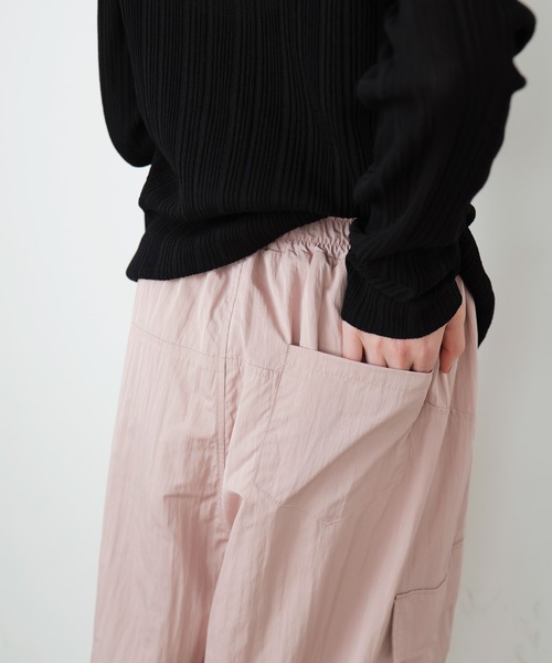 LIAN（リアン）の「撥水ワイドカーゴパンツ（カーゴパンツ・レディース・ブラック/アイボリー/ピンク/ベージュ・FREE）」の7枚目の写真