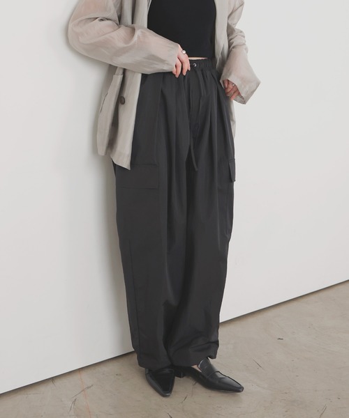 LIAN（リアン）の「撥水ワイドカーゴパンツ（カーゴパンツ・レディース・ブラック/アイボリー/ピンク/ベージュ・FREE）」の19枚目の写真