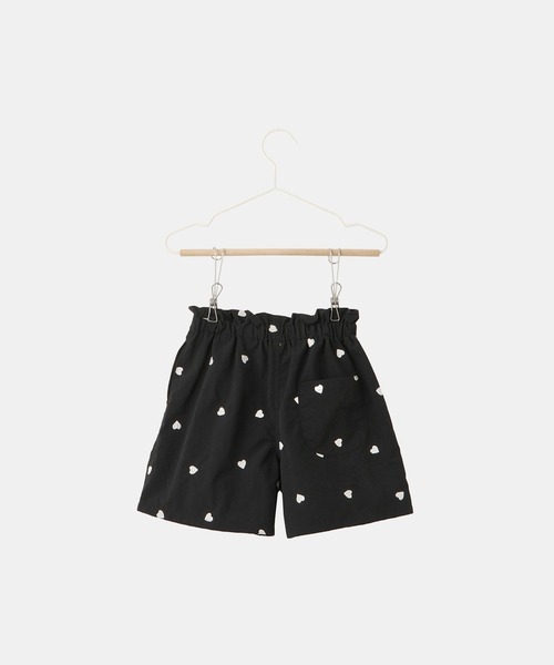 ROPE' PICNIC(ロペピクニック)の「【KIDS/キッズ】ハート刺しゅうナイロンキュロット(その他パンツ・キッズ・ベージュ/ブラック・150/140/130/120)」の4枚目の写真