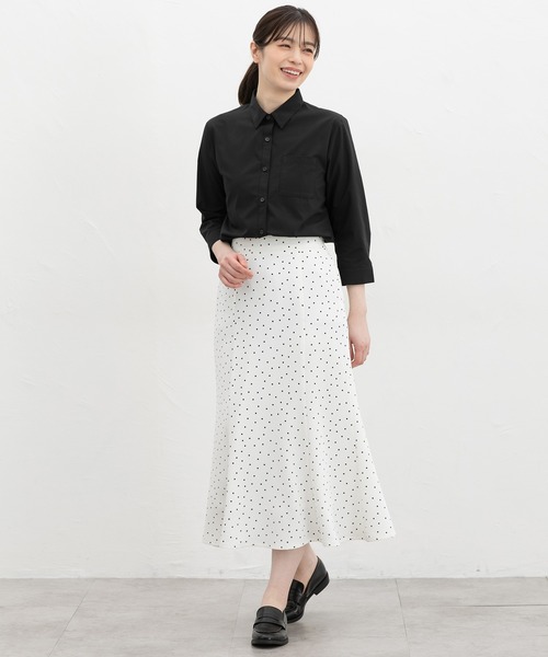 Honeys（ハニーズ）の「【らくらくアイロン】らくらく伸縮７分袖シャツ（シャツ/ブラウス・レディース・ホワイト/サックスブルー系1/ホワイト×ネイビー/ブラック/ホワイト×ブルー・S/M/LL/L/3L）」の10枚目の写真