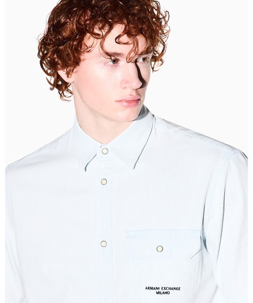 ARMANI EXCHANGE(アルマーニエクスチェンジ)の「【A|X アルマーニ エクスチェンジ】ライトブルーストライプデニム 半袖シャツ/BOXY(シャツ/ブラウス・メンズ・ライトブルー・SMALL/MEDIUM/LARGE/X-LARGE/X-SMALL)」の3枚目の写真