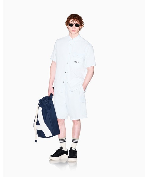 ARMANI EXCHANGE(アルマーニエクスチェンジ)の「【A|X アルマーニ エクスチェンジ】ライトブルーストライプデニム 半袖シャツ/BOXY(シャツ/ブラウス・メンズ・ライトブルー・SMALL/MEDIUM/LARGE/X-LARGE/X-SMALL)」の4枚目の写真