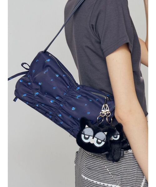 EMODA（エモダ）の「MOOA EMMA FACE MINI POUCH（ポーチ・レディース・ブラック/ホワイト・FREE）」の7枚目の写真