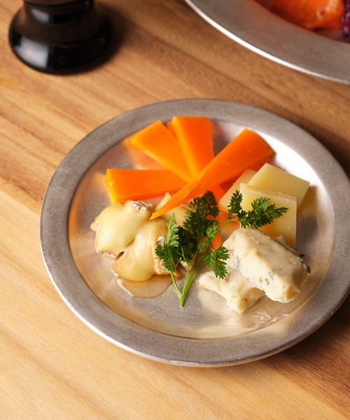 journal standard Furniture （ジャーナルスタンダードファニチャー）の「【SAKUZAN/サクザン】JSF別注 SILVER PLATE S 14.5cm（食器・レディース・シルバー・FREE）」の4枚目の写真