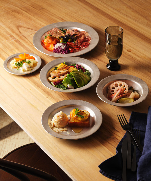 journal standard Furniture （ジャーナルスタンダードファニチャー）の「【SAKUZAN/サクザン】JSF別注 SILVER PLATE S 14.5cm（食器・レディース・シルバー・FREE）」の6枚目の写真