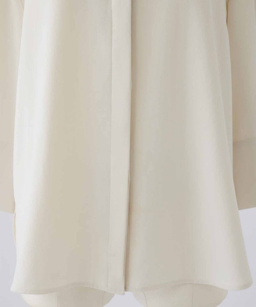 RIM.ARK(リムアーク)の「【RIM.ARK/リムアーク】W-collar classical blouse/ダブルカラークラシカルブラウス(シャツ/ブラウス・レディース・グレー/オフホワイト・FREE)」の15枚目の写真